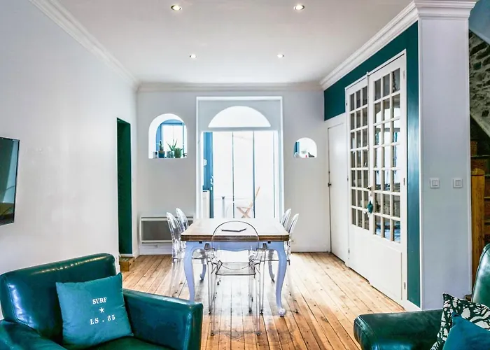 Maison De Charme 4 Chambres, 50m De La Mer, Centre Des Sables D'olonne - Fr-1-197-508 度假居 *