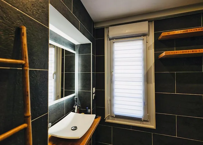 Maison De Charme 4 Chambres, 50m De La Mer, Centre Des Sables D'olonne - Fr-1-197-508 莱萨布勒-多洛讷